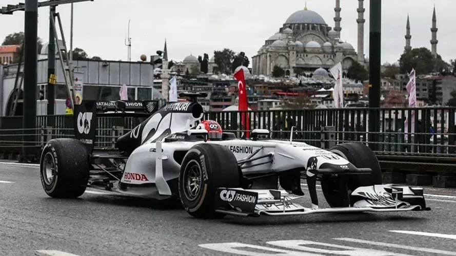 İstanbul’un 2027 Formula 1 Takvimine Gireceği Duyuruldu