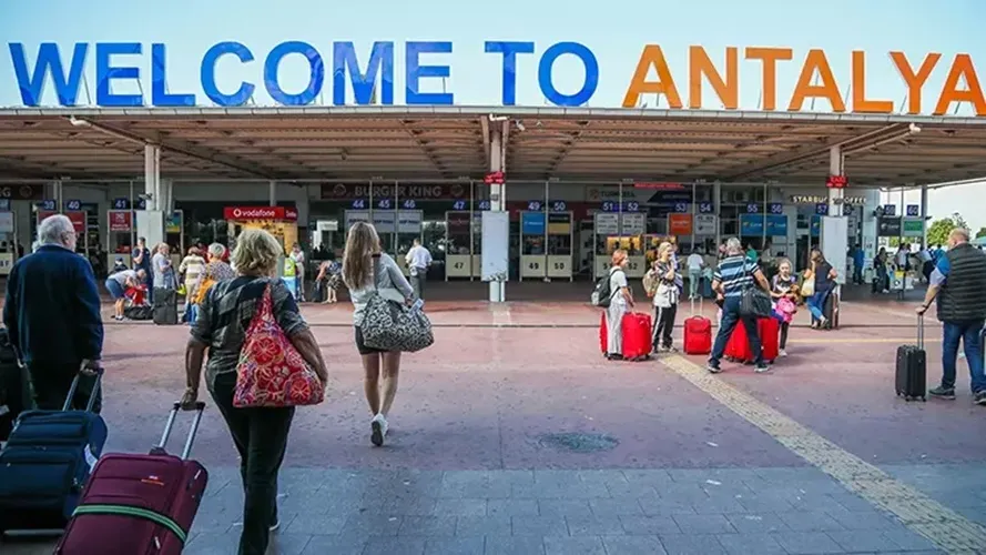 Rus turistlerin Antalya’ya İlgisinde Yeniden Artış Yaşandı