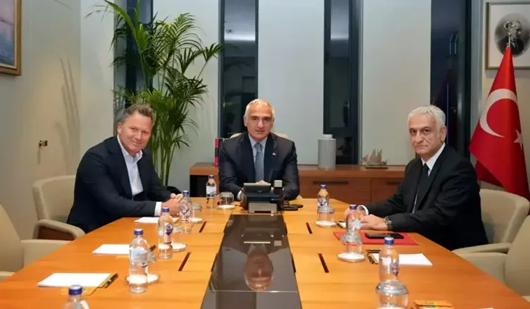 Bakan Ersoy, Almanya ve İngiltere’nin Önemli Tur Operatörleriyle Bir Araya Geldi