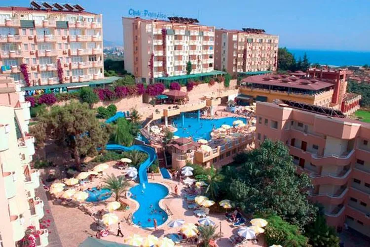 Club Paradiso Hotel & Resort Yeni Sezona 17 Nisan Günü Merhaba Diyecek