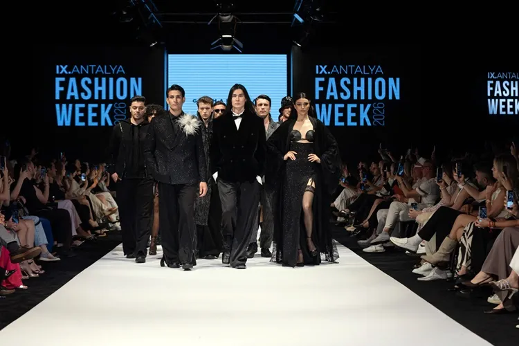Antalya Fashion Week Defilesi, Hotel Su’nun Ev Sahipliğinde Düzenlendi