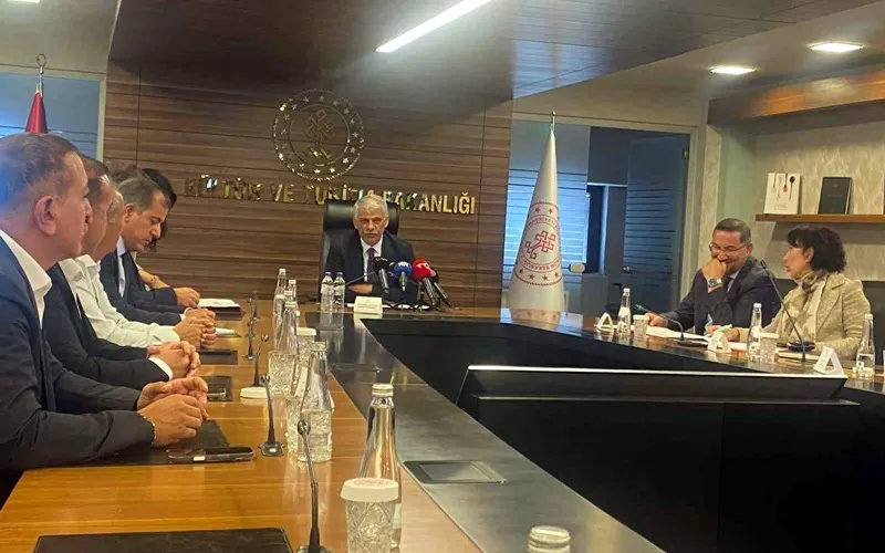 Turizm Sektörü İçin Bakanlıktan Yeni Projeler Açıklaması